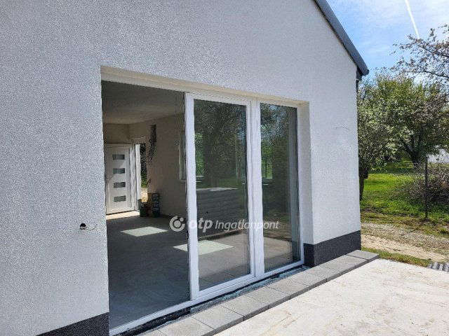Eladó családi ház, Balatonszemesen 79 M Ft, 4 szobás