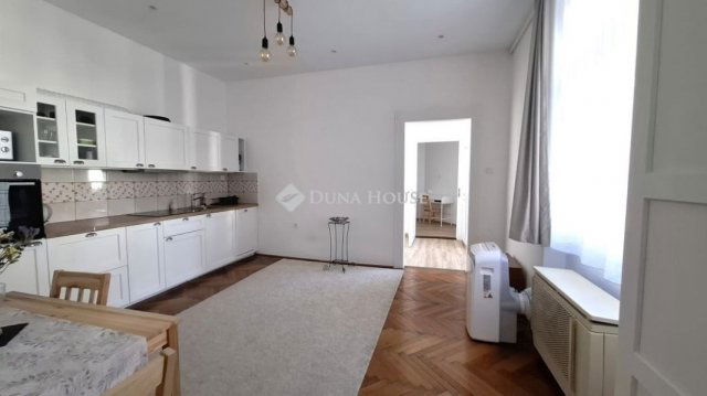 Eladó téglalakás, Budapesten, XI. kerületben 94.9 M Ft, 3 szobás