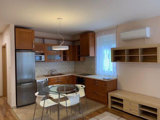 Kiadó téglalakás, albérlet, Hatvanban 220 E Ft / hó, 2+1 szobás