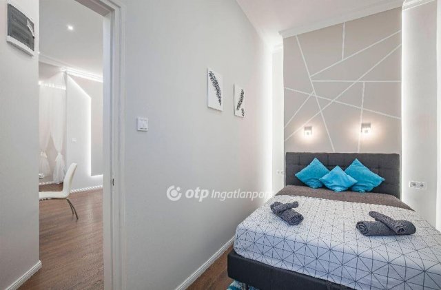 Eladó téglalakás, Budapesten, VII. kerületben 72.5 M Ft