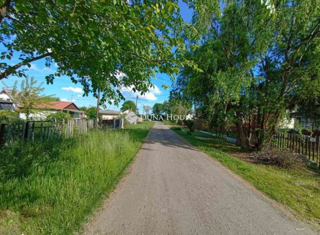 Eladó telek, Tóalmáson, Fürdő utcában 9.5 M Ft
