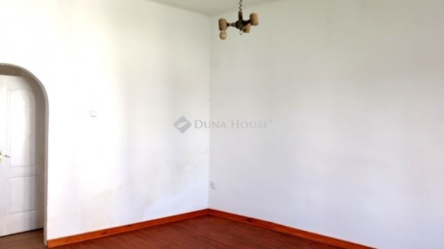 Eladó családi ház, Dorogon 16.9 M Ft, 1 szobás