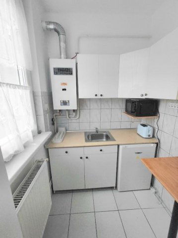 Kiadó téglalakás, albérlet, Komáromban 150 E Ft / hó