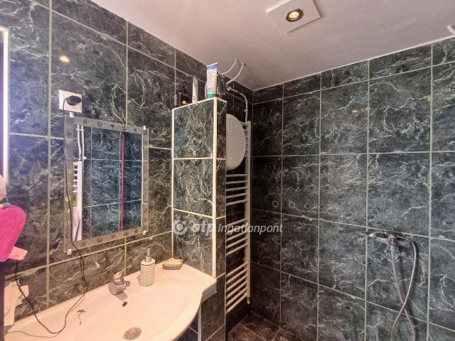 Eladó családi ház, Rácalmáson 48 M Ft, 1+1 szobás