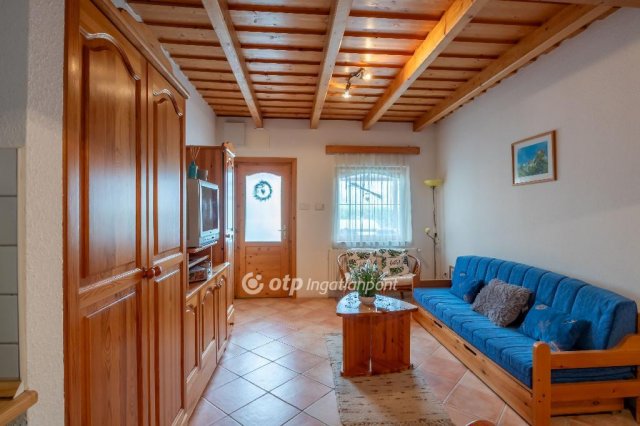 Eladó családi ház, Felsőpáhokon 120 M Ft, 9 szobás