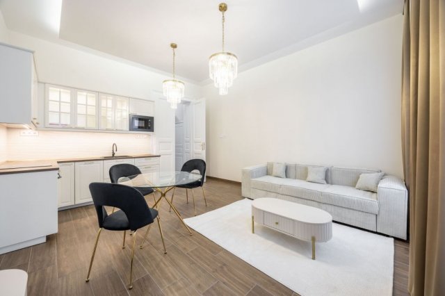 Eladó téglalakás, VII. kerületben, Marek József utcában