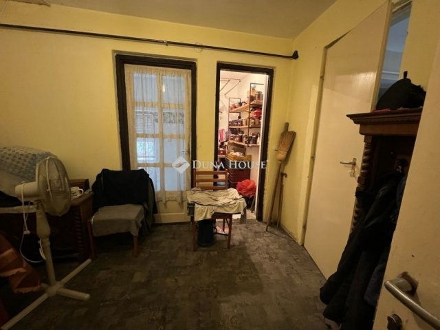 Eladó családi ház, Kisteleken 28.9 M Ft, 2 szobás