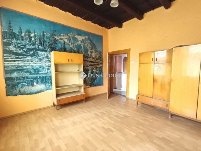 Eladó családi ház, Kemenespálfán 8.9 M Ft, 2 szobás