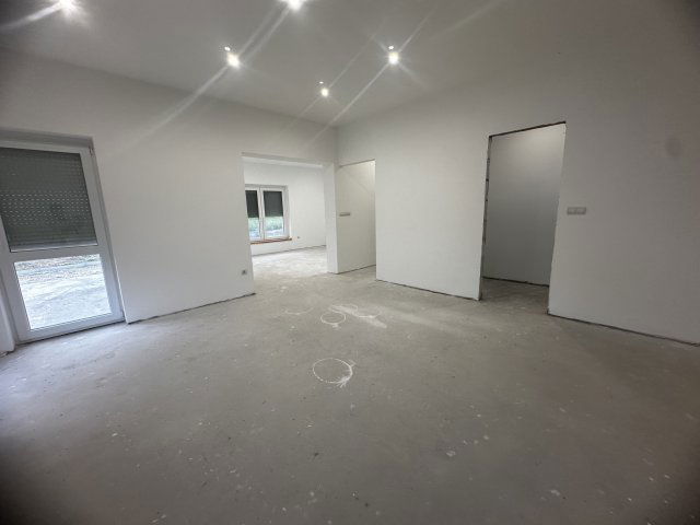 Eladó családi ház, Alsópáhokon 120 M Ft, 3 szobás