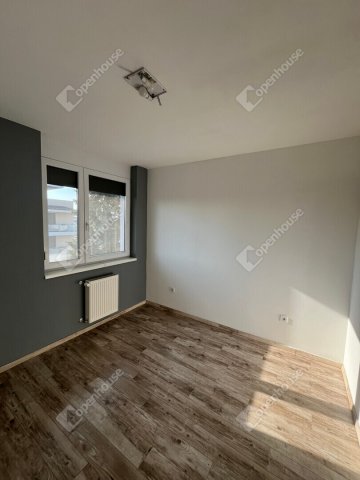 Eladó téglalakás, Székesfehérvárott 54.9 M Ft, 2 szobás