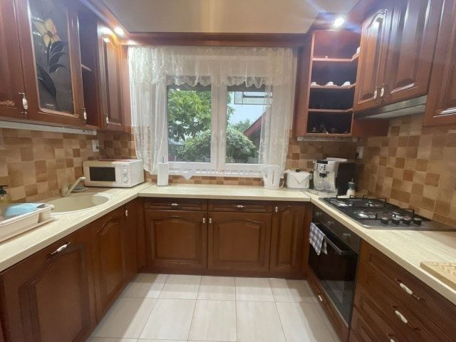 Eladó családi ház, Szegeden 289 M Ft, 6 szobás