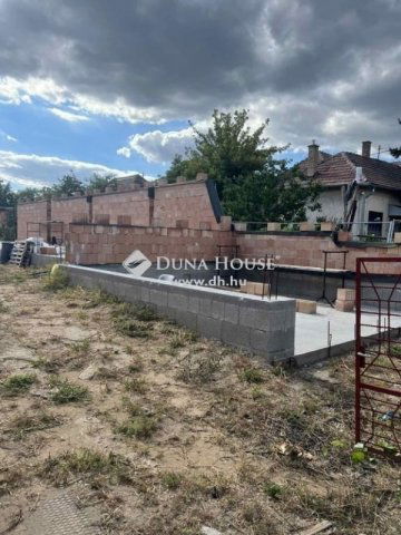 Eladó családi ház, Veresegyházon 55 M Ft, 4 szobás