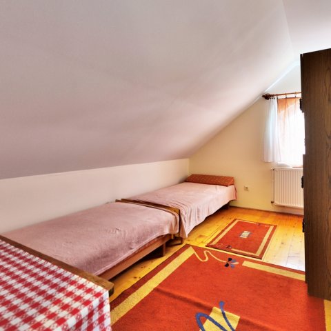 Eladó családi ház, Székesfehérvárott 77.9 M Ft, 4 szobás