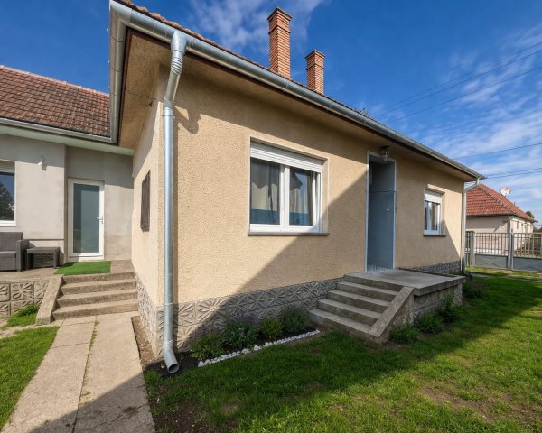 Eladó családi ház, Albertirsán 76.5 M Ft, 3+1 szobás