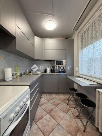 Eladó panellakás, Budapesten, XVIII. kerületben 68 M Ft, 2 szobás