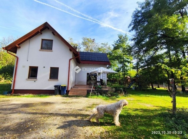 Eladó családi ház, Monorierdőn 128 M Ft, 4 szobás