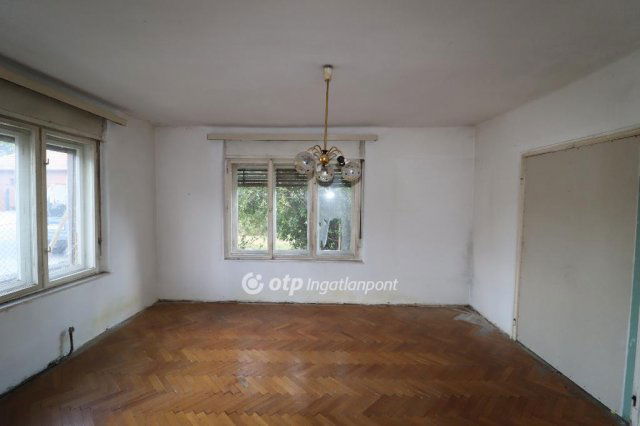 Eladó családi ház, Dömsödön 27.4 M Ft, 2 szobás
