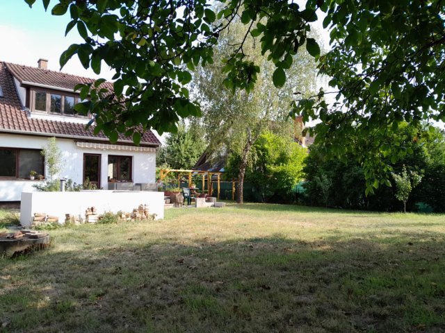 Eladó családi ház, Piliscsabán 150 M Ft, 7 szobás