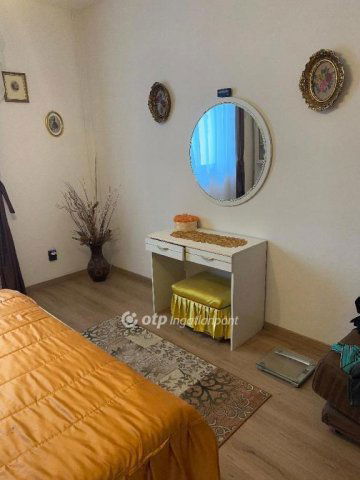 Eladó nyaraló, Hajdúszoboszlón 156 M Ft, 7 szobás