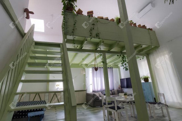 Eladó családi ház, Debrecenben 185 M Ft, 3 szobás