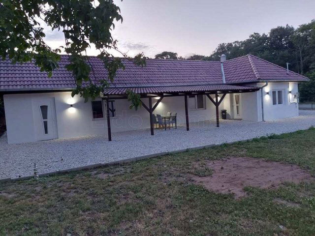 Eladó családi ház, Andorcson 50.873 M Ft, 2 szobás