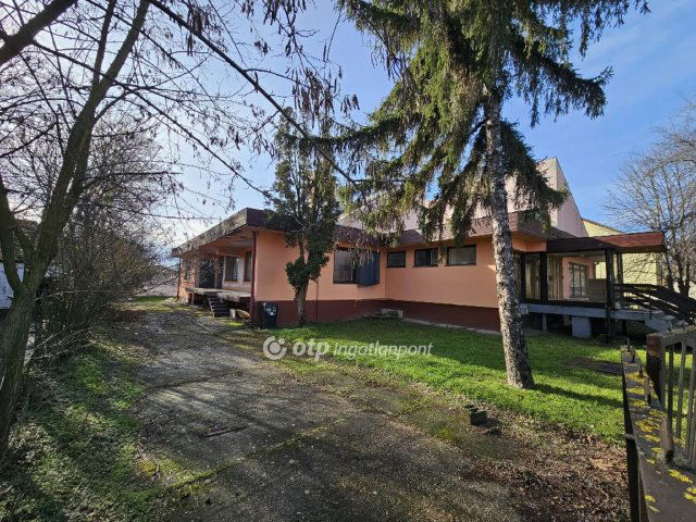 Eladó üzlethelyiség, Bölcskén 55 M Ft / költözzbe.hu