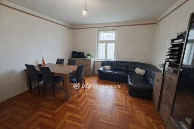 Eladó családi ház, Csongrádon 29.9 M Ft, 3+1 szobás