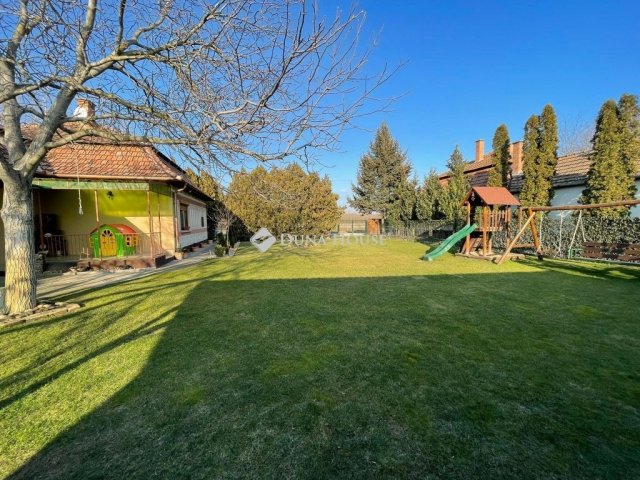 Eladó családi ház, Bócsán 64 M Ft, 3 szobás