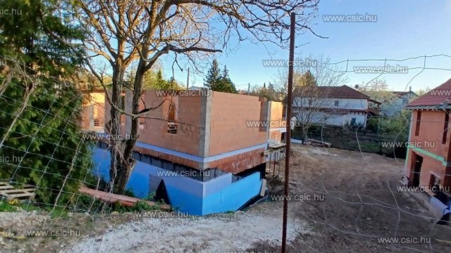 Eladó ikerház, Törökbálinton 279.9 M Ft, 5 szobás