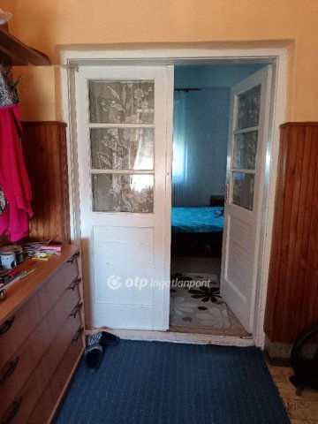 Eladó családi ház, Sárándon 32 M Ft, 2 szobás