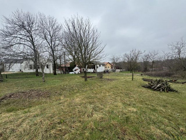Eladó telek, Baracskán 13.3 M Ft / költözzbe.hu