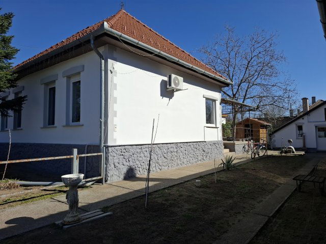 Eladó családi ház, Üllőn 99 M Ft, 4 szobás