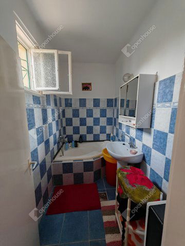 Eladó családi ház, Vecsésen 142 M Ft, 5 szobás