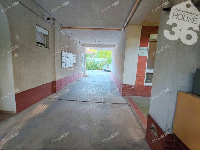 Eladó téglalakás, Kecskeméten 90.9 M Ft, 3 szobás