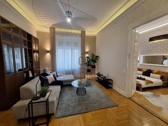 Kiadó téglalakás, albérlet, V. kerületben, Honvéd utcában