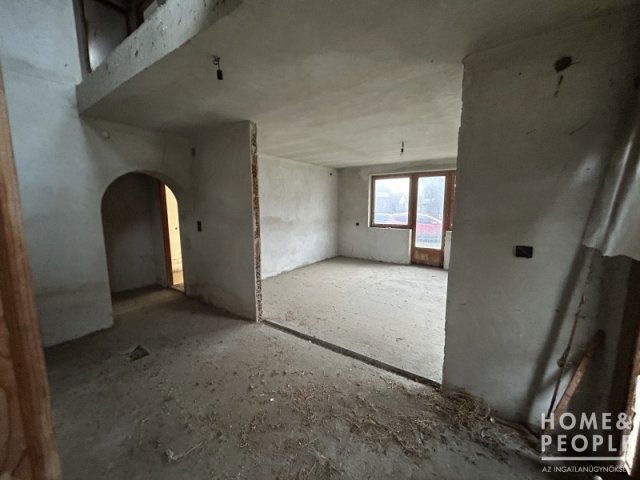 Eladó családi ház, Ruzsán 54.999 M Ft, 4 szobás