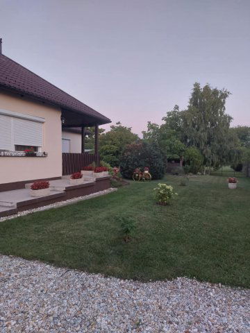 Eladó családi ház, Győrött 86.9 M Ft, 3+1 szobás