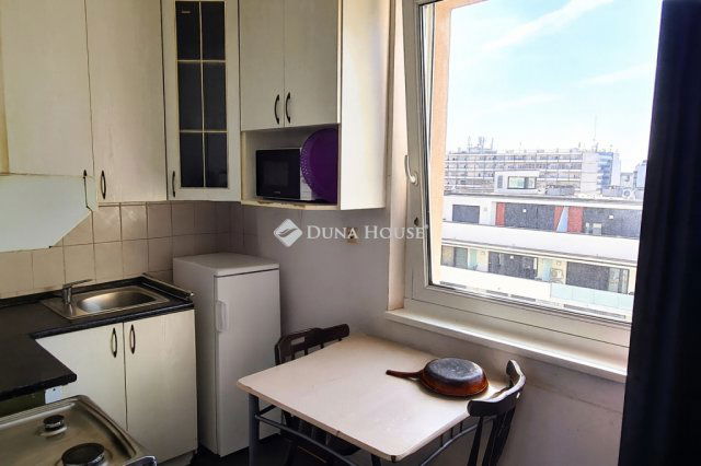 Eladó panellakás, Győrött 64.99 M Ft, 3 szobás