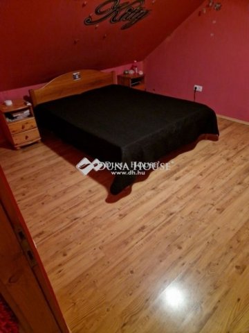 Eladó családi ház, Berhidán 79.9 M Ft, 6 szobás