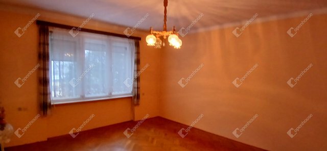 Eladó téglalakás, Zalaegerszegen 35.5 M Ft, 2 szobás