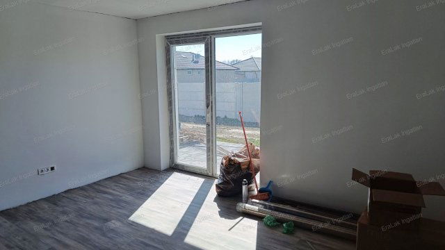 Eladó családi ház, Nagybajcson 75 M Ft, 4 szobás