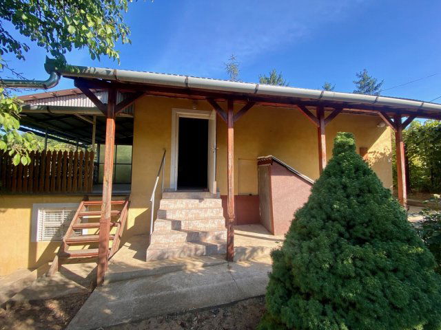 Eladó családi ház, Nyíregyházán 16.5 M Ft, 2 szobás