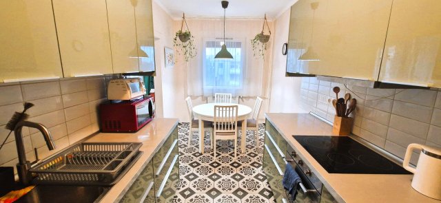 Eladó téglalakás, Balatonfüreden 79 M Ft, 4 szobás