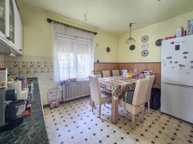 Eladó családi ház, Csepregen 34.9 M Ft, 3 szobás