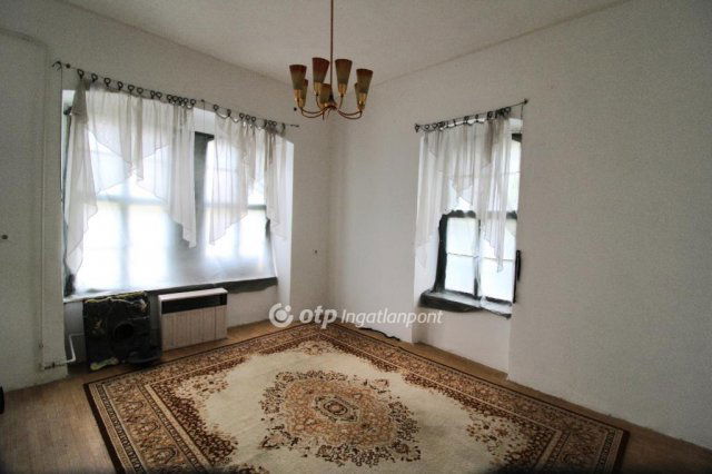 Eladó téglalakás, Salgótarjánban 8.8 M Ft, 2 szobás