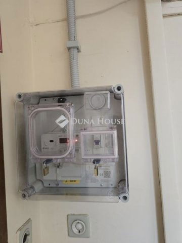 Eladó panellakás, Pécsett 47.9 M Ft, 2 szobás