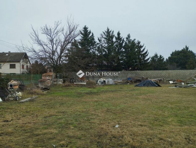 Eladó telek, Fóton 116 M Ft / költözzbe.hu