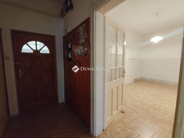 Eladó családi ház, Budapesten, XVIII. kerületben 69.9 M Ft