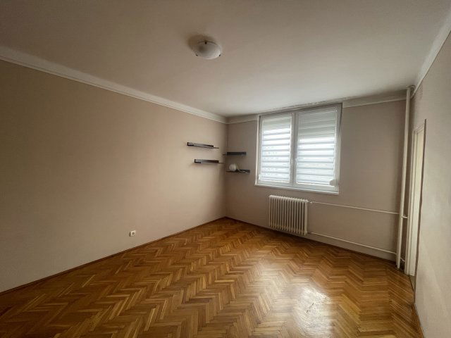 Kiadó téglalakás, albérlet, Miskolcon, Iván utcában, 1 szobás