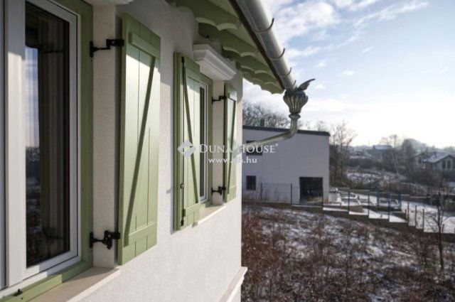 Eladó családi ház, Pilisborosjenőn 295 M Ft, 5 szobás